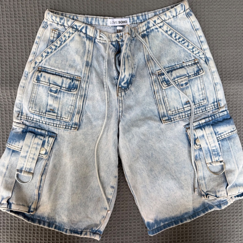 Love Soho Acid Wash Denim Cargo Shorts Light Blue Multi Pocket D-Ring Size 5‎
